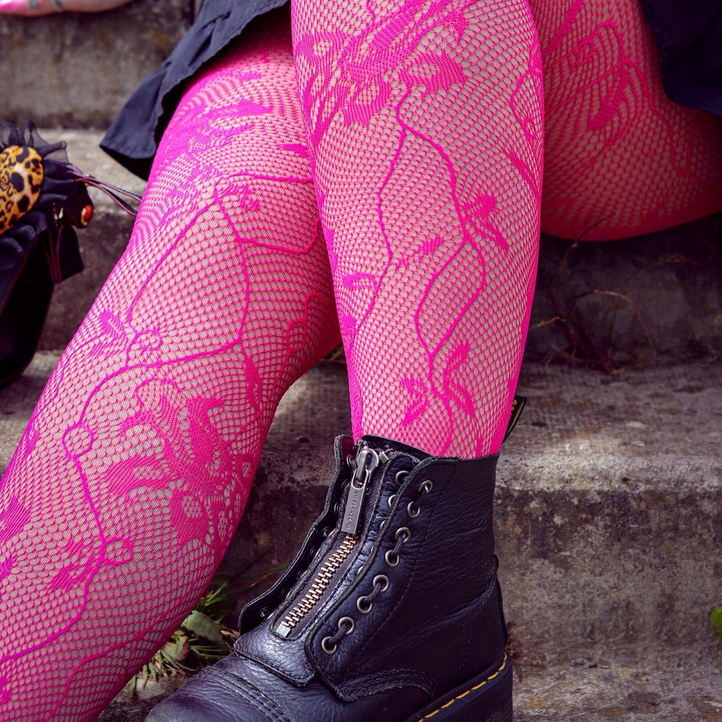 Fishnets - Pomegranate